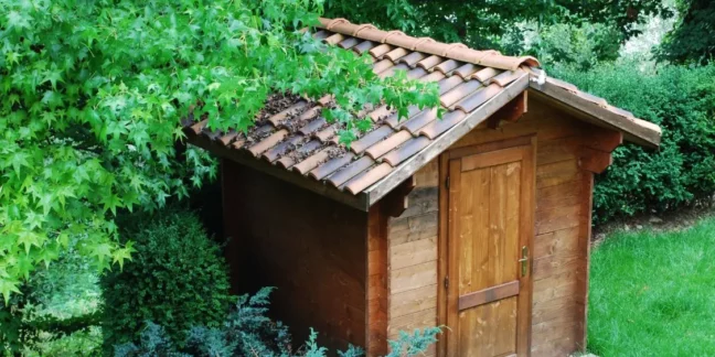 Faut-il un permis de construire pour un abri de jardin